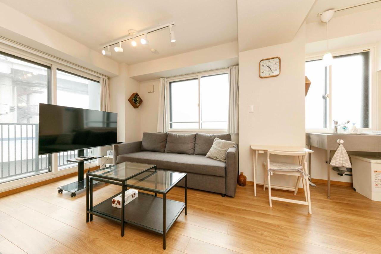 Gamadas Bld Tokio Buitenkant foto